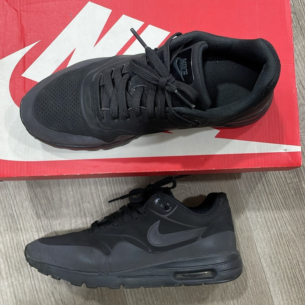 Nike Air Max 1 Ultra Moire Black- Size 7